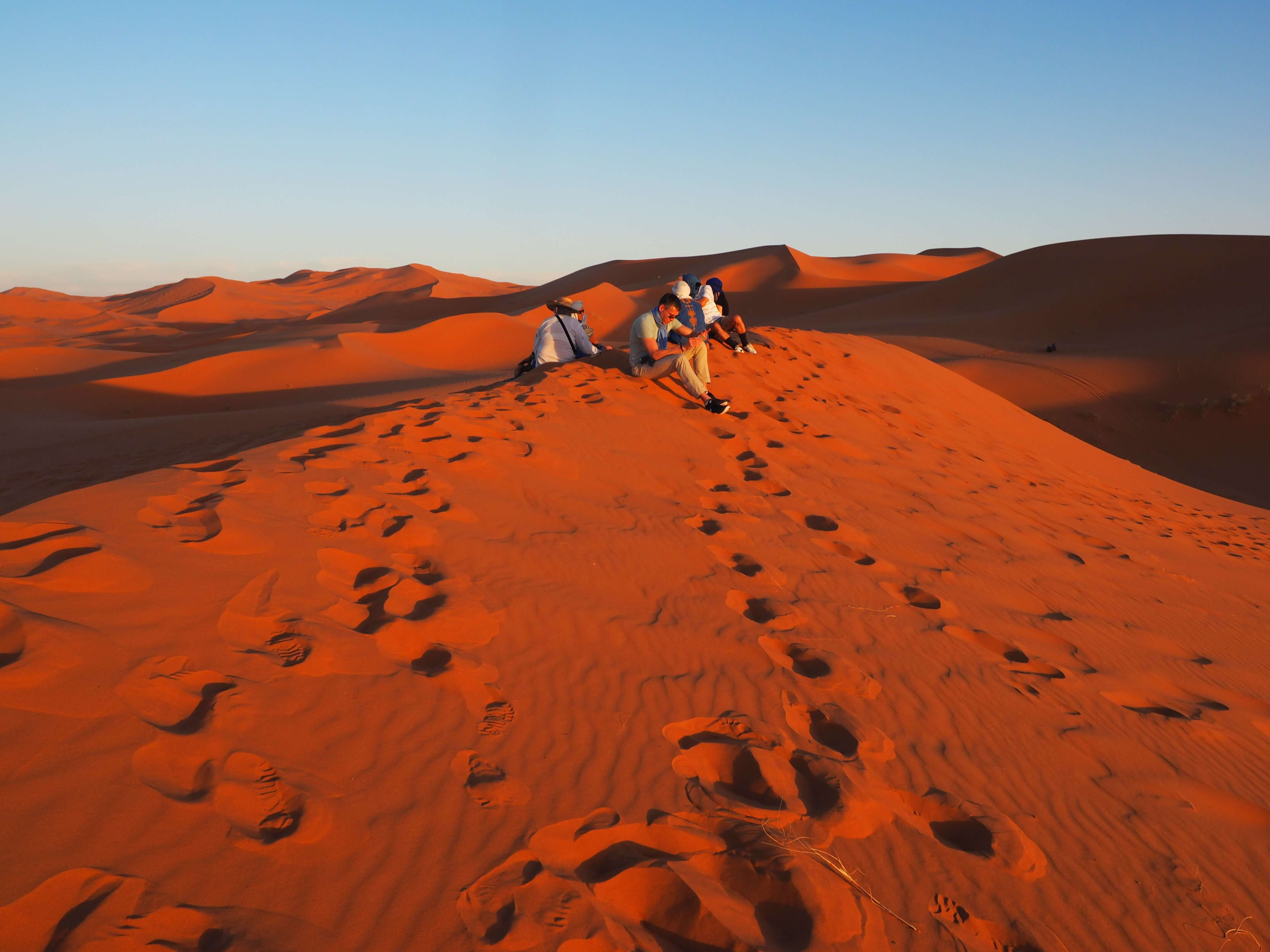 Un circuit entre villes et désert au maroc